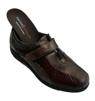 Zapato velcro mujer especial para plantillas muy cómodo Doctor Cutillas en marrón